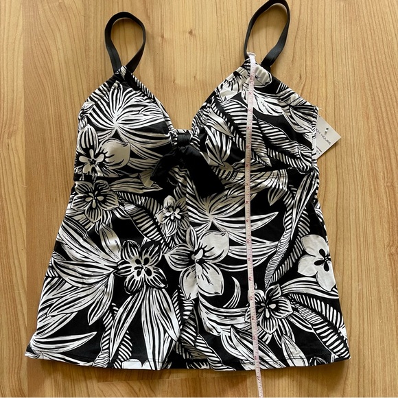Beach House Adjustable Neckline Tankini Top, Size 10 - Picture 7 of 14